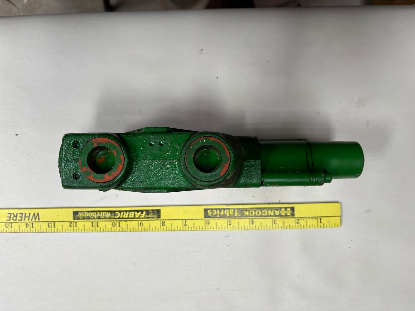AW29285 John Deere Hydraulic Valve Used