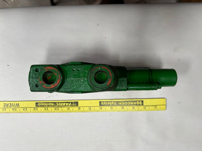AW29285 John Deere Hydraulic Valve Used