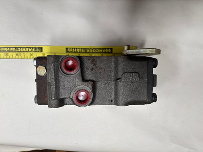 May be John Deere AR41038 hydraulic valve