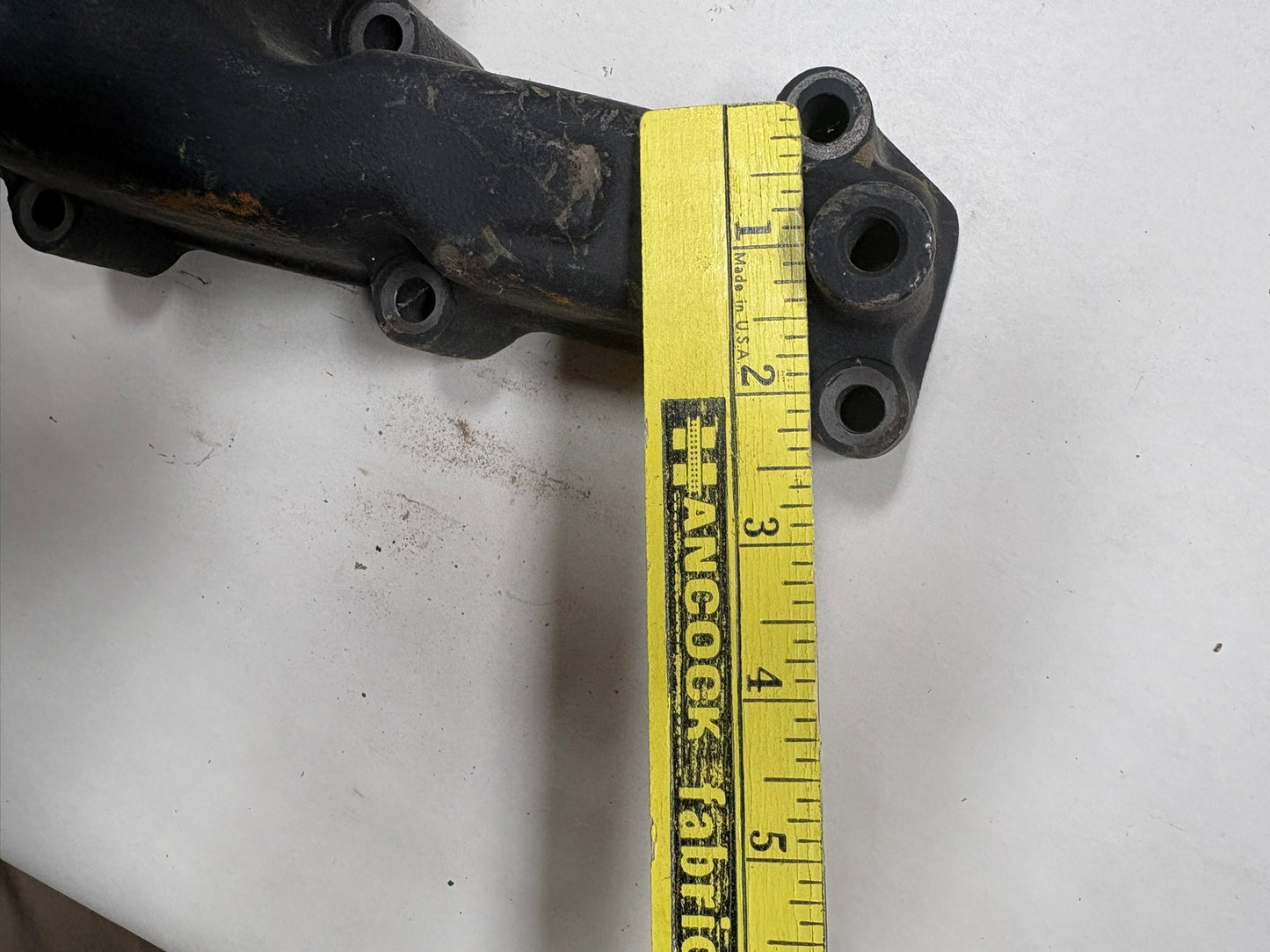 3 cylinder YANMAR 129001-13100 Exhaust Manifold 3TNE88? / 3TN78?