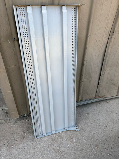Used Streater Shelves. Retail Display shelves (Gondola).